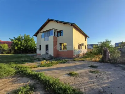 5 camere - 3 bai - 200 mp utili - teren 920 mp - Domnesti - Craitei - foto 13