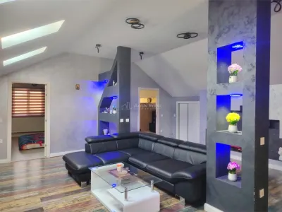 Vila cu piscina situata intr un cartier rezidential la 14 km de Ploiesti - foto 2