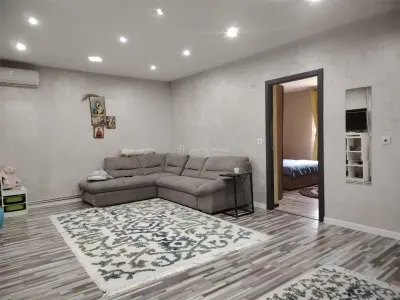 Vila cu piscina situata intr un cartier rezidential la 14 km de Ploiesti - foto 3