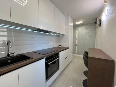 Lugoj, Apartament De Lux La Cheie, 1 Cam.,  43 Mp. et 3, Malul Timișului Langa Gelaterie - foto 18