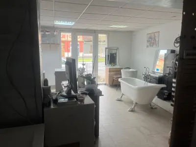Caransebes, Chirie, Spatiu Comercial/Birouri - foto 2