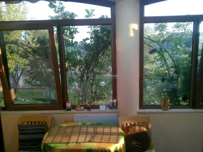 Casa pe malul lacului Paleu – teren 510 mp -  priveliste  deosebita - foto 10