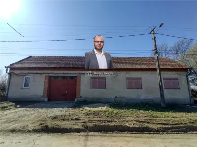 Rachitova, Casa 8 Incaperi, 3800mp Teren, Usor Negociabil - Rachitova