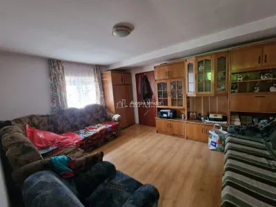 Resita, chirie casa 2 camere STRICT MUNCITORI - foto 2