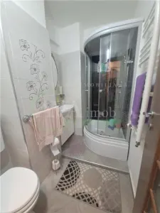 Apartament 3 camere, renovat, mobilat si utilat ,Bacau - foto 8