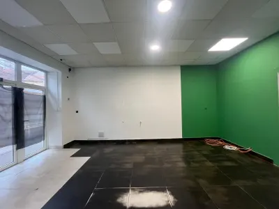 LUGOJ, DE INCHIRIAT – SPATIU COMERCIAL CENTRAL, 95 MP,  (LANGA POLITIE) - foto 11