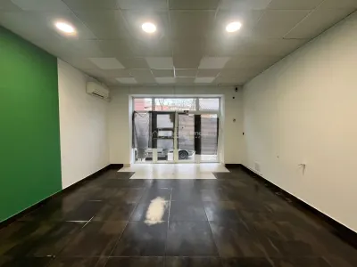 LUGOJ, DE INCHIRIAT – SPATIU COMERCIAL CENTRAL, 95 MP,  (LANGA POLITIE) - foto 3