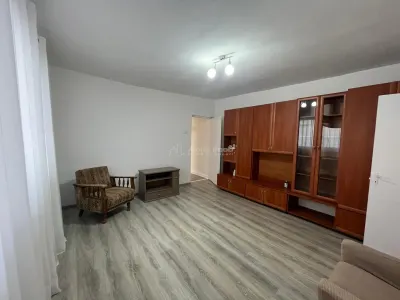 Lugoj, Ap. 2 Cam. Et. 3  Recent Renovat, Zona Timisorii - foto 2