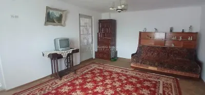 Casa 6 camere de vanzare Pucioasa 441 mp teren - foto 12