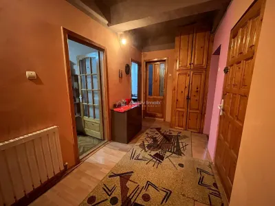 Caransebes, 2 Camere, Dec., Zona Sesu Rosu - foto 8