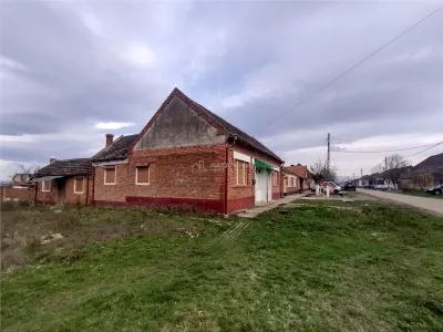 Berliste, Casa pt 2 Familii, la Sosea, Pret Negociabil - foto 2