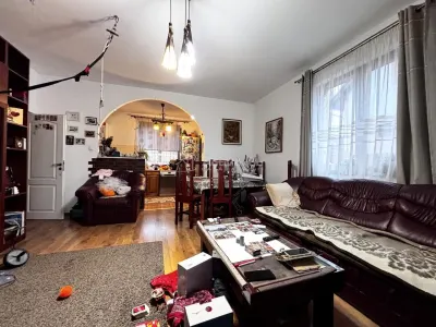 Casa cu grădina - Cartierul Nou - foto 3