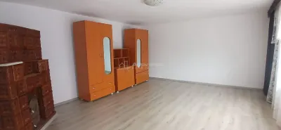 Casa 8 camere de vanzare Valea Voievozilor Targoviste 653mp teren - foto 5