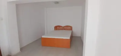 Casa 8 camere de vanzare Valea Voievozilor Targoviste 653mp teren - foto 9