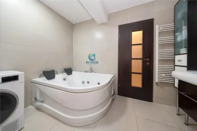 Vanzare apartament 3 camere Ghimbav,, bloc 2010, parcare subterana - foto 15