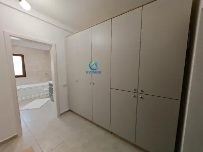 Inchiriem Garsoniera, Moderna, Decomandata, Sanpetru - foto 11