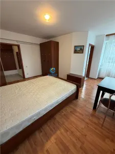 Vanzare garsoniera decomandata in bloc de apartamente, zona Garii - foto 2
