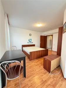 Vanzare garsoniera decomandata in bloc de apartamente, zona Garii - foto 5