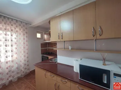 Apartament 3 camere, cu terasa, in Chisineu Cris - foto 18