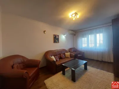 Apartament 3 camere, cu terasa, in Chisineu Cris - foto 3
