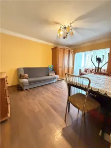 Vanzare apartament 2 camere decomandat, etaj 1, intrare Racadau - foto 8