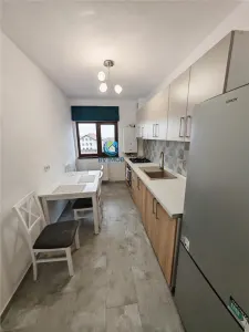 Inchiriem Garsoniera, Moderna, Decomandata, Sanpetru - foto 4