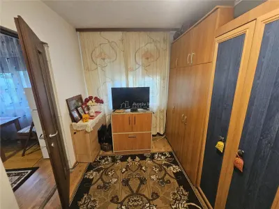 Resita, 2 Cam. Mobilat+Utilat, Et. 1, Micro 2 - foto 17