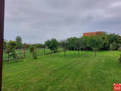 Casa mare pentru locuit sau birouri! De inchiriat sau de vanzare! - foto 19