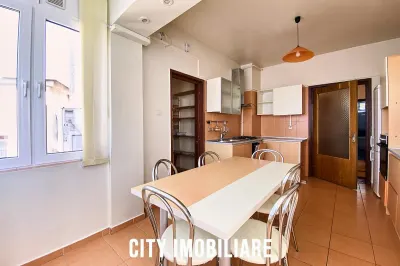 Apartament 3 camere, decomandate, S 100 mp, garaj, str. Hajdeu. - foto 8