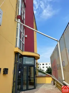 Cladire de birouri cu 6 niveluri in Otopeni - foto 3