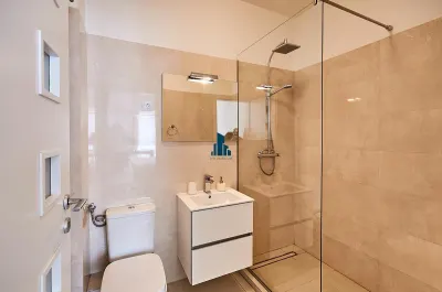 Apartament 3 camere LUX, S-100 mp+12 terasa, 2 bai, Grigorescu - foto 17