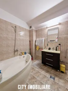 Apartament 3 camere, S-79mp+6mp. balcon, garaj, Buna Ziua. - foto 3