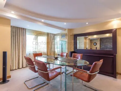 Unirii - Bld Libertatii - Casa Poporului apartament 4 camere 100 mp mobilat LUX - Bucuresti