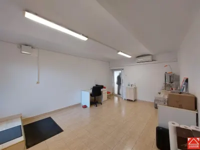 Spatiu comercial in zona Spitalului Municipal - foto 4