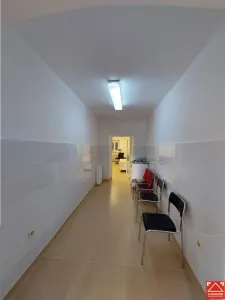 Spatiu comercial in zona Spitalului Municipal - foto 9