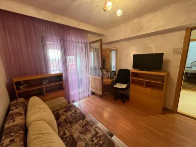 Caransebes, 2 Camere, Dec., Zona Pipirig - foto 4