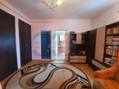 Salaj - Rahova, garsoniera, bloc nou, centrala termica, balcon, bucatarie inchis - foto 2