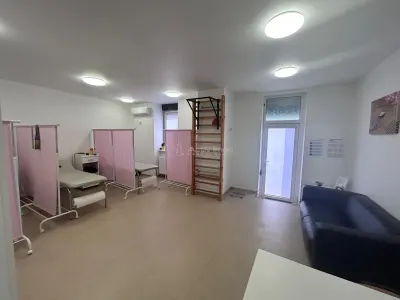 RESITA- CHIRIE, CABINET MEDICAL, SPATIU COMERCIAL SAU APARTAMENT LA CURTE; 2 cam, cf.1 Sporit Zona Universal - foto 5