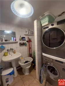 Casa pentru locuit sau afacere, zona Vlaicu - foto 13