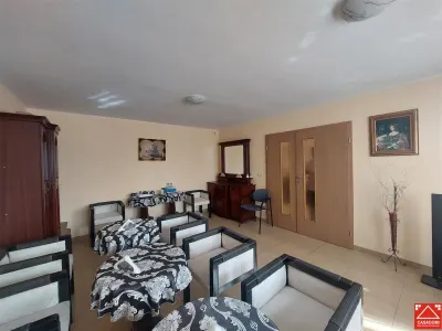 Casa cu 10 camere pentru pensiune sau locuit - foto 7