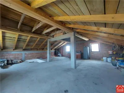 PRET REDUS!!! Casa parter cu pod mansardabil in Livada - foto 11
