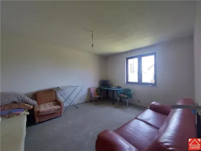 PRET REDUS!!! Casa parter cu pod mansardabil in Livada - foto 6