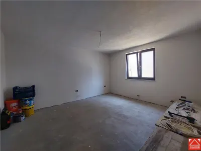 PRET REDUS!!! Casa parter cu pod mansardabil in Livada - foto 7