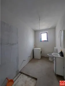 PRET REDUS!!! Casa parter cu pod mansardabil in Livada - foto 9