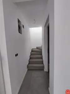 Casa noua cu piscina in Fantanele - foto 4