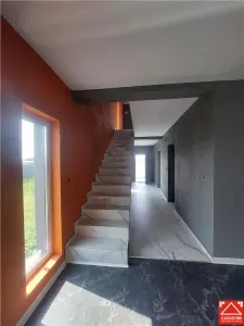 Casa noua, la cheie, in Vladimirescu! - foto 3