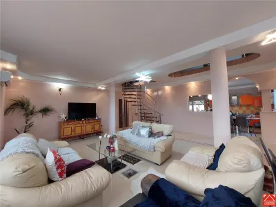 Casa mare pentru 2 familii sau pentru afacere - foto 8