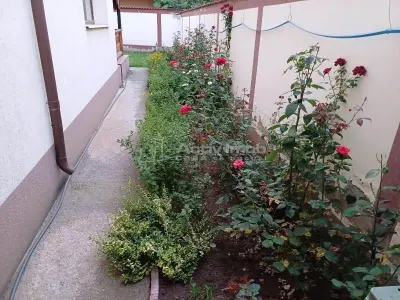 Vanzare Casa  - Vila - Prelungirea Ghencea - Margelelor - teren 300mp -  mobilat - utilat - 225000E- Comision 0! - foto 3