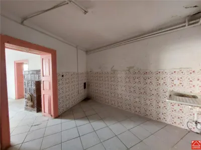 Casa cu spatiu comercial, zona Intim - foto 13