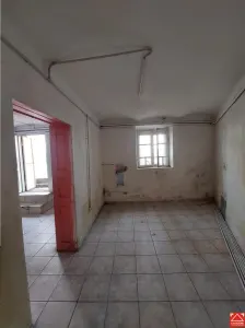 Casa cu spatiu comercial, zona Intim - foto 16